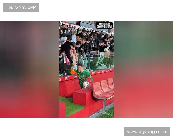 32岁巴萨旧将帕科正式宣布退役